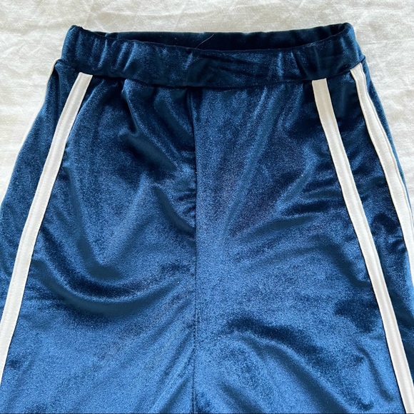 FASHIONKILLA Blue Velour Tube Top and High Waist Flare Pant with White Stripes - Picture 10 of 13